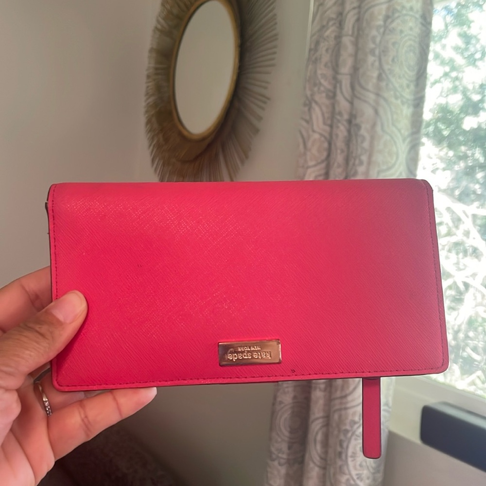 Newbury Lane Stacy Wallet – Sweetheart Pink 💘